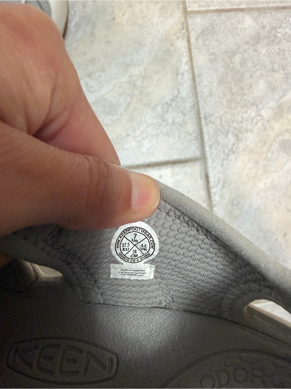 Keen Hyperport H2 Sandal in Light Grey - Picture 8 of 10